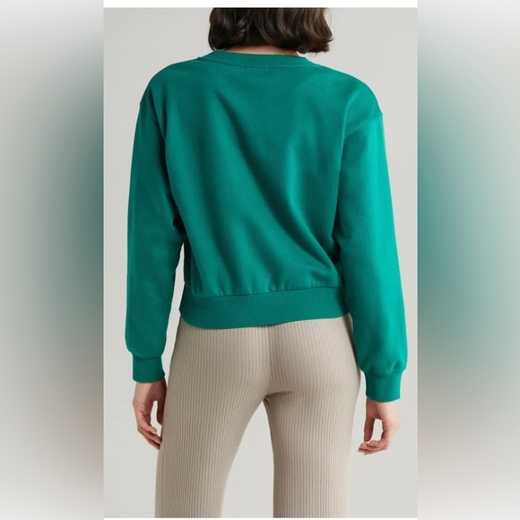 Beyond Yoga On The Go Crewneck in Meadow Green , size XL - Picture 8 of 8